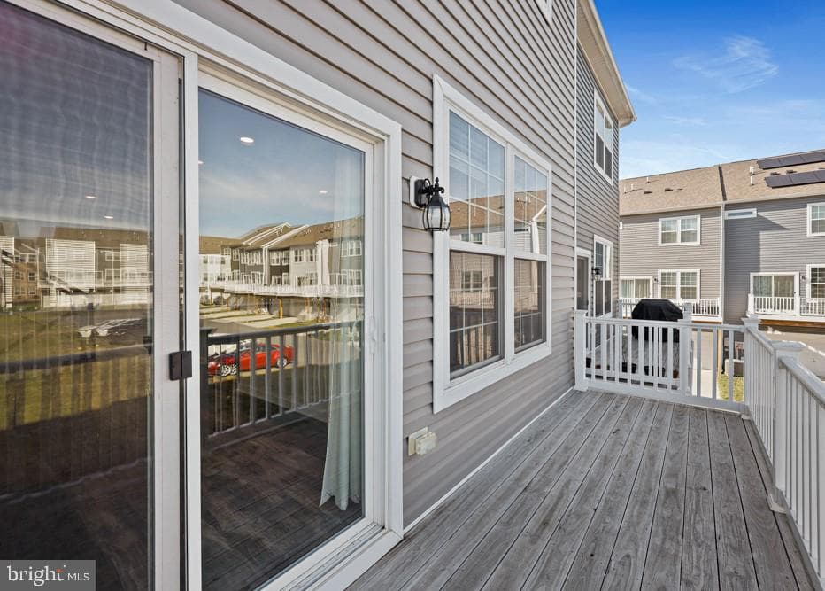 6982 Executive Way photo 22