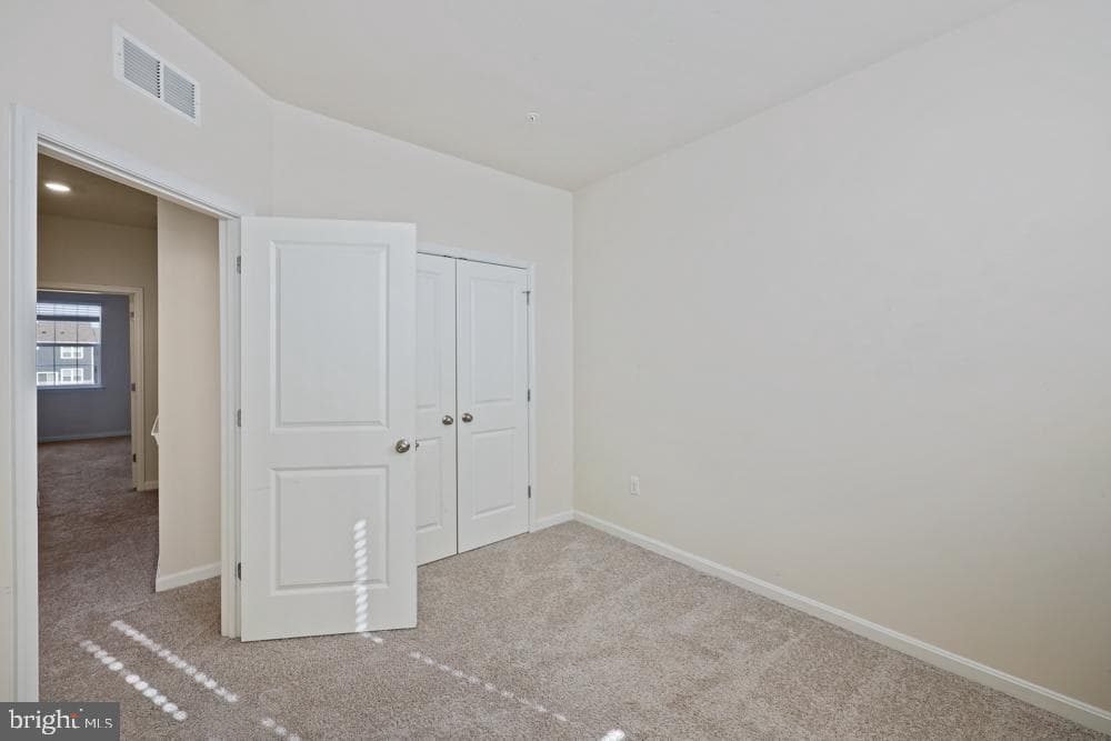 6982 Executive Way photo 32
