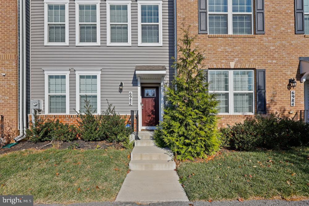 6982 Executive Way photo 34