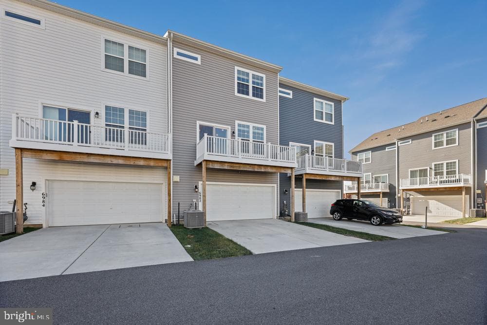 6982 Executive Way photo 38
