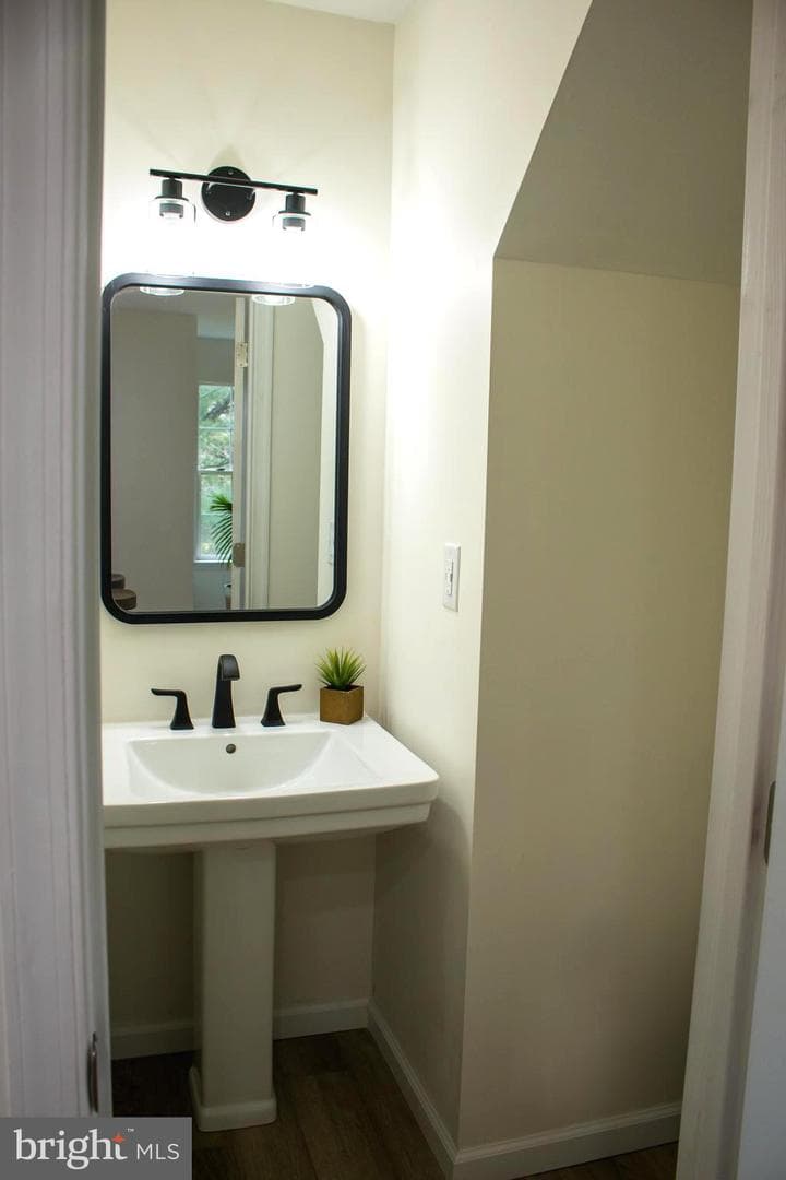 8802 Briarcliff Lane photo 7
