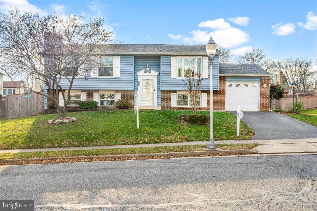 1803 Willow Creek Court photo 1