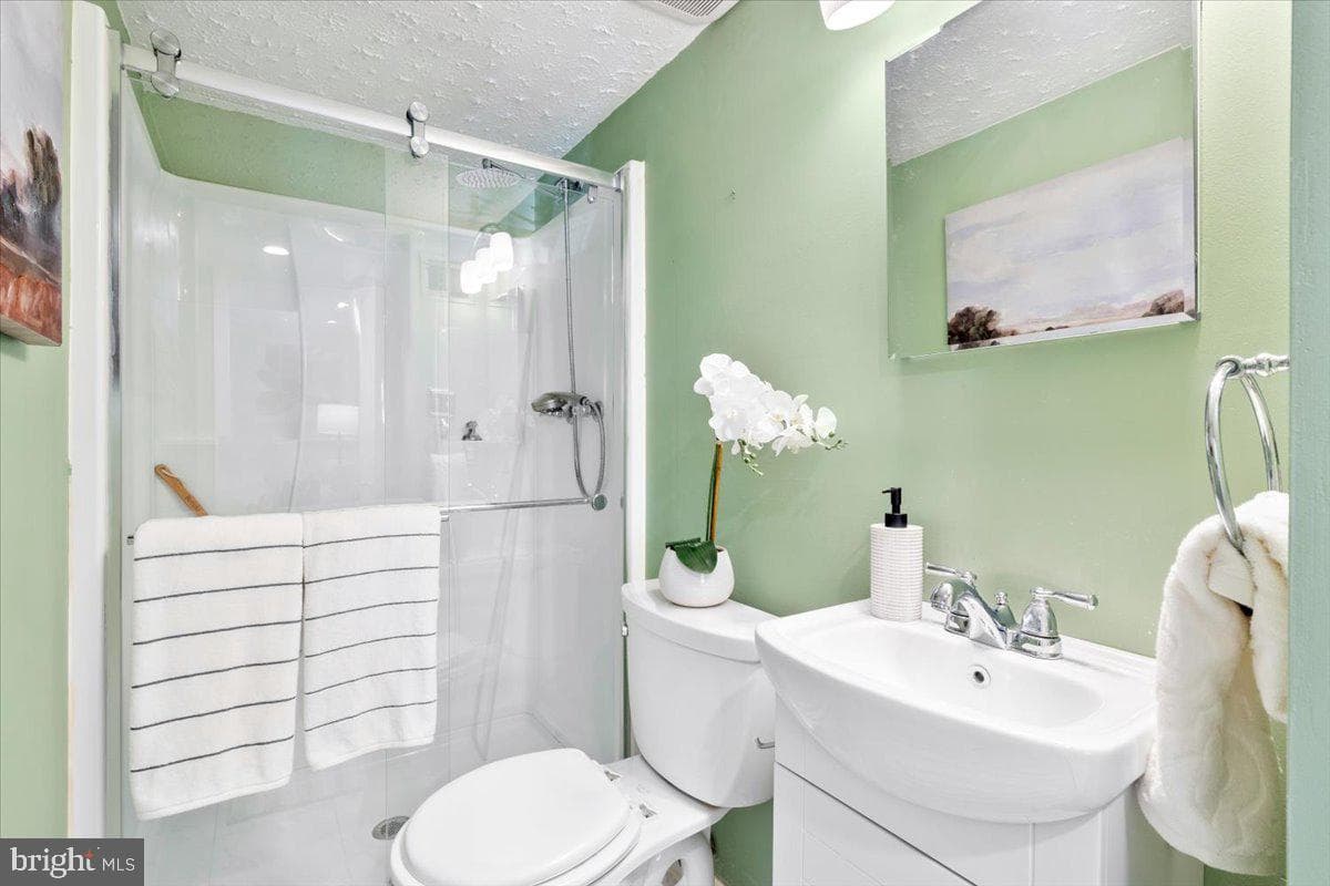 1803 Willow Creek Court photo 17
