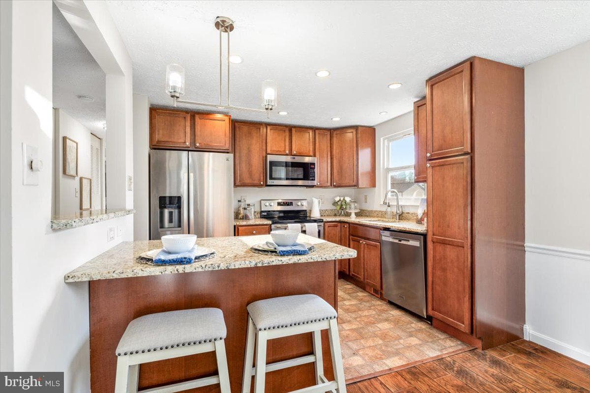1803 Willow Creek Court photo 6
