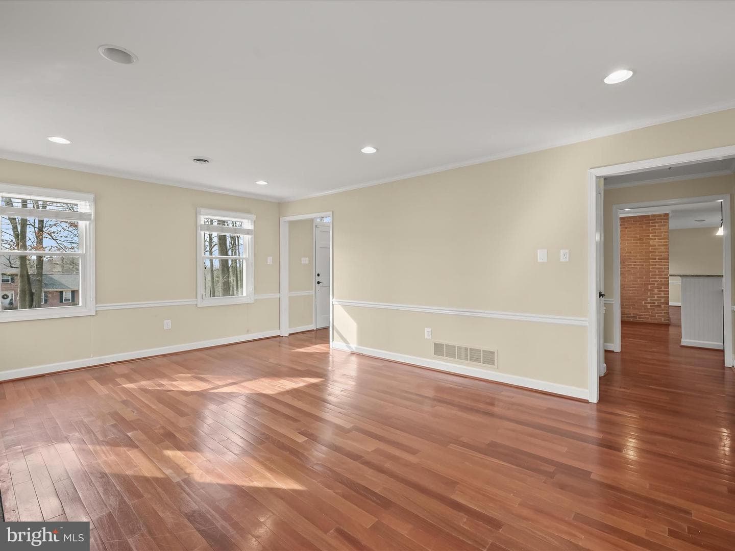 10402 Pleasant Vista Drive photo 9
