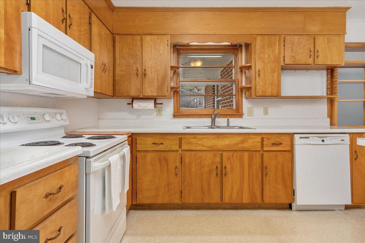 6612 S Clifton Road photo 9
