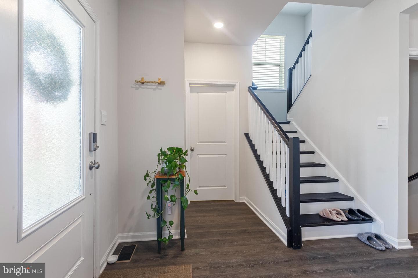414 Constellation Lane photo 3