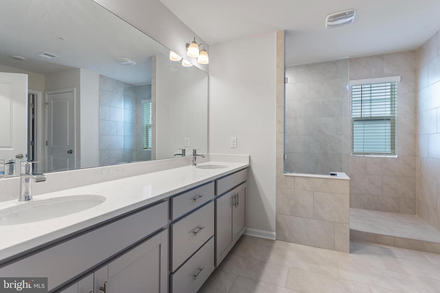 414 Constellation Lane photo 9