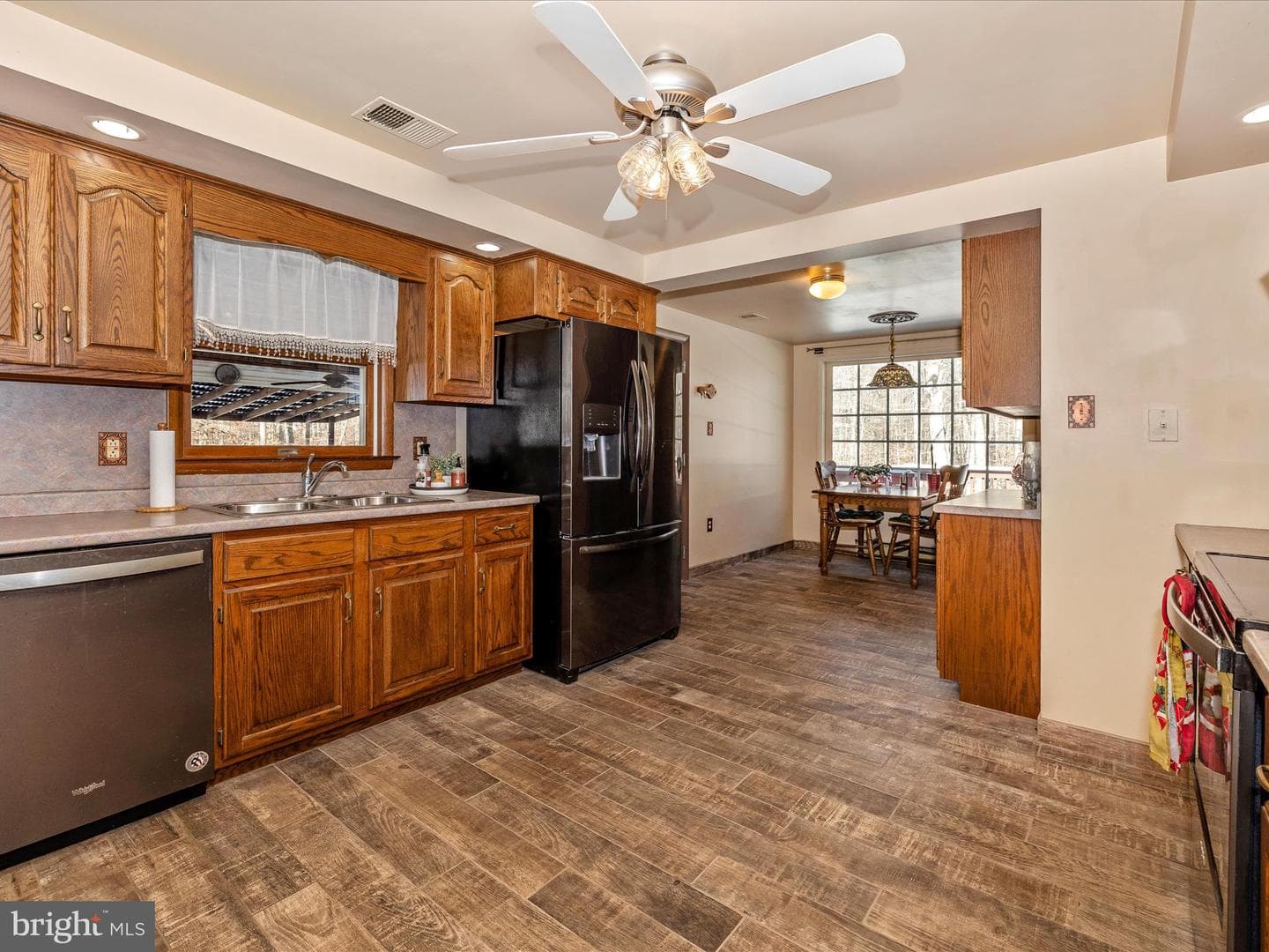 7006 Wood Court photo 20