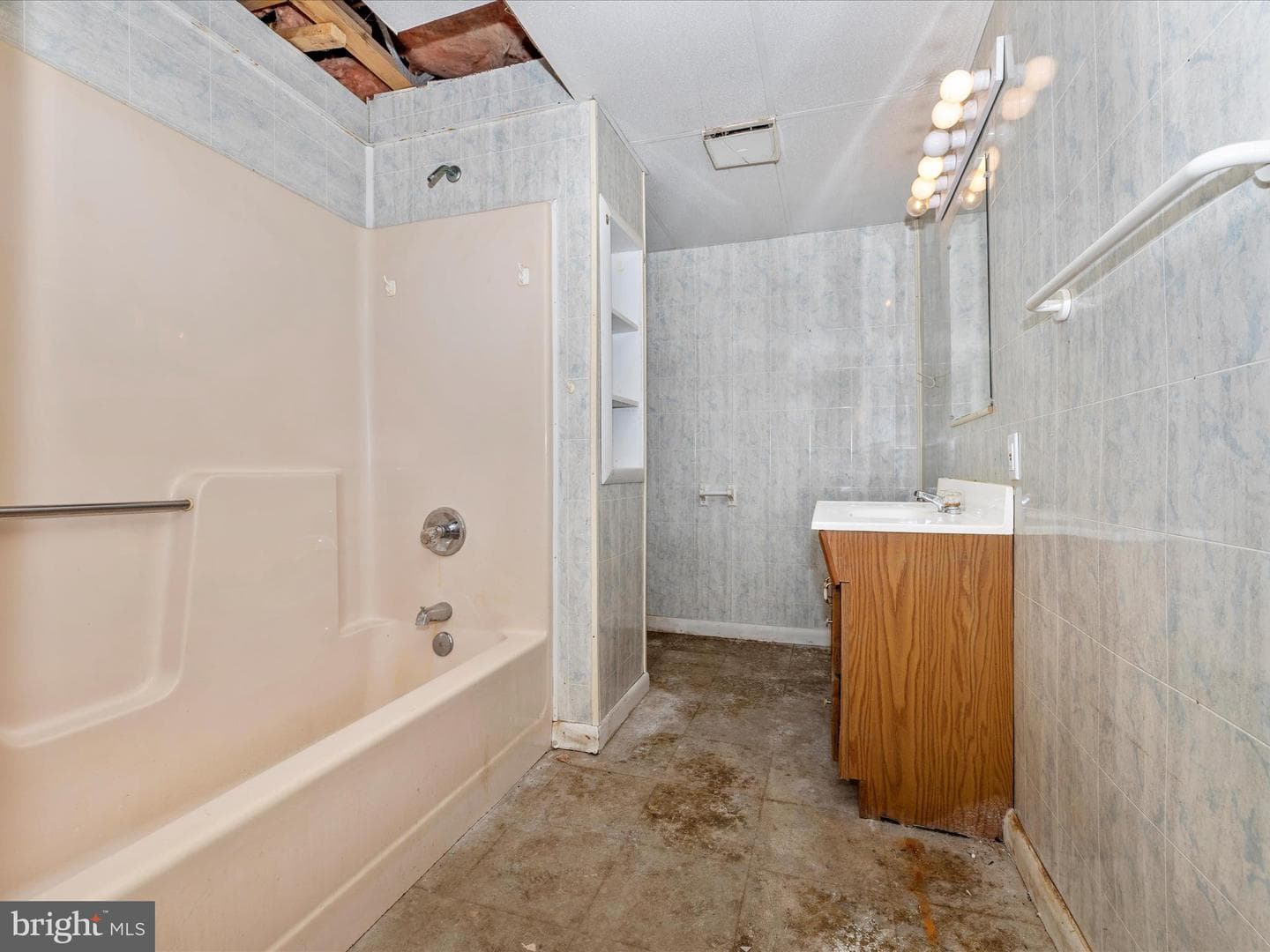7006 Wood Court photo 47