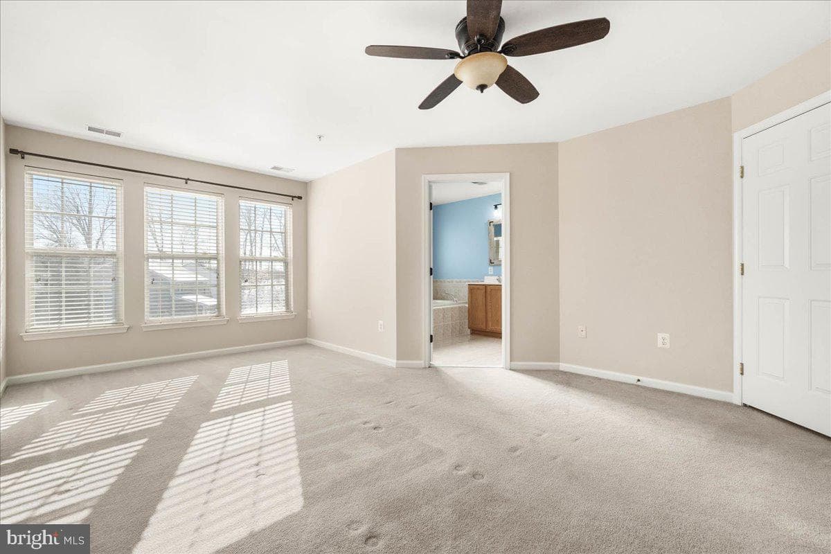 5817 Whiterose Way photo 13