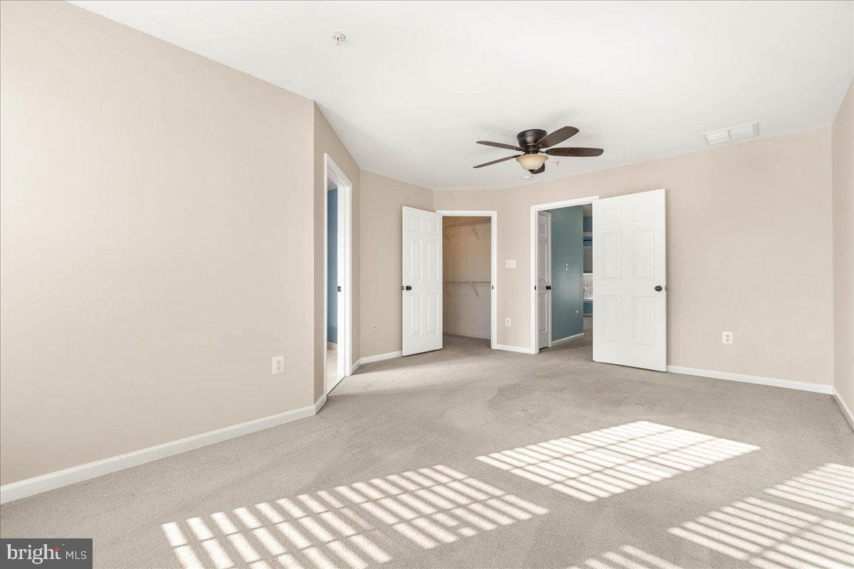 5817 Whiterose Way photo 14