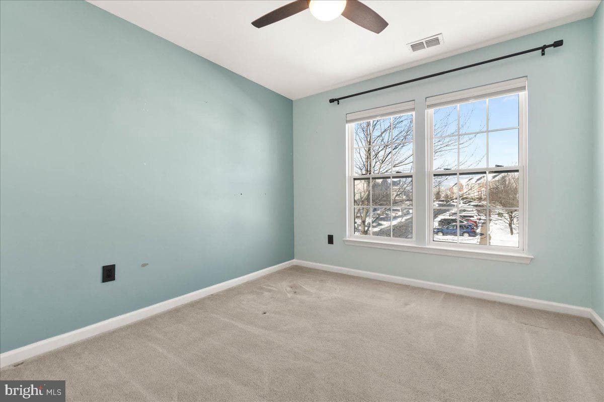5817 Whiterose Way photo 18