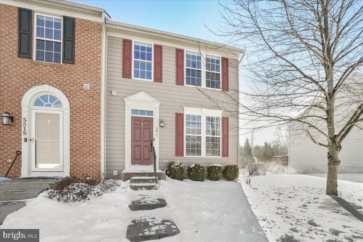 5817 Whiterose Way photo 32