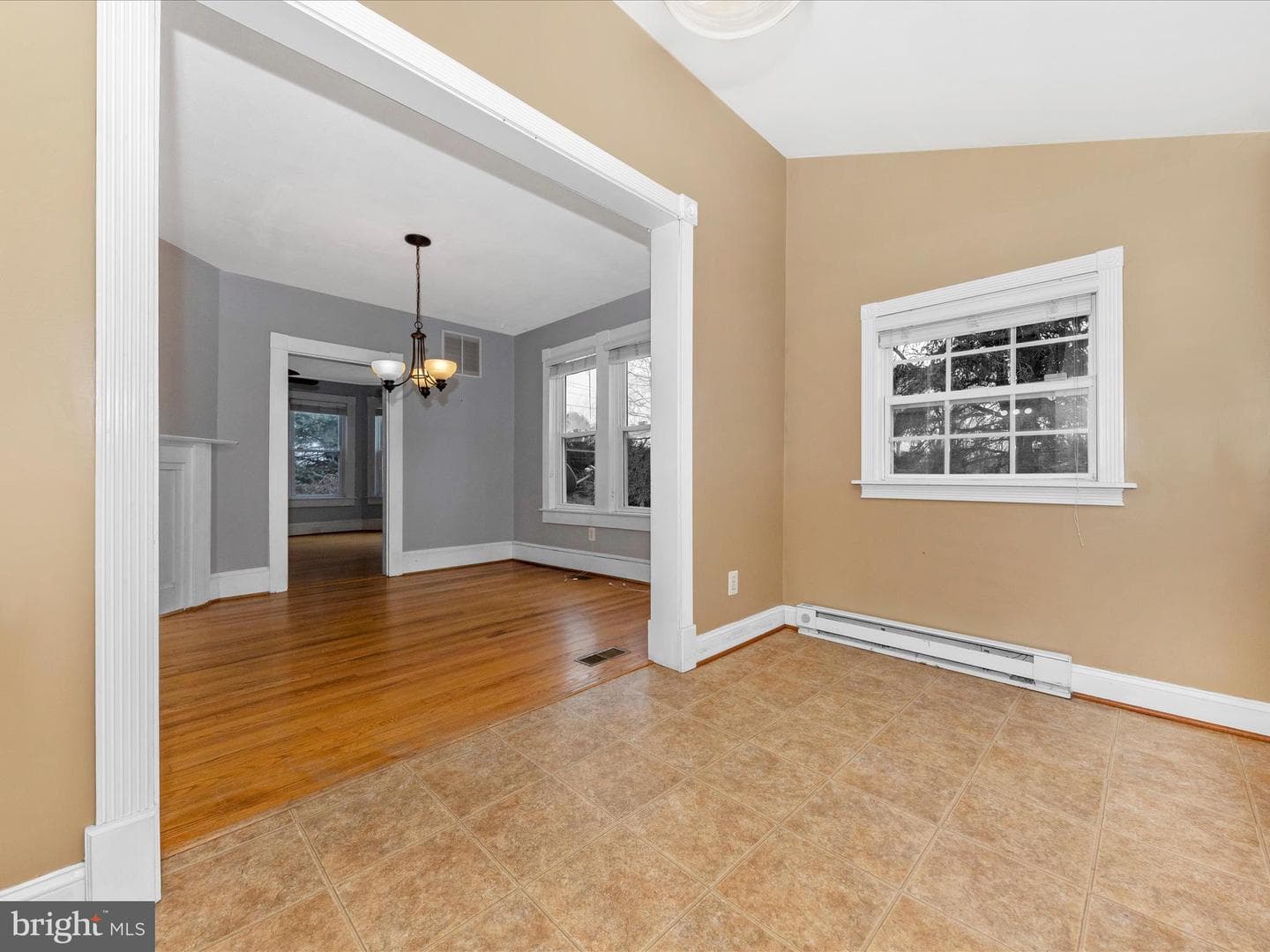 1802 S Main photo 10