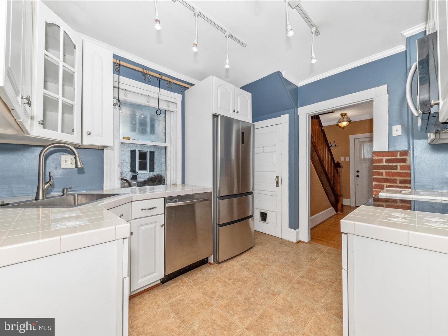 1802 S Main photo 12