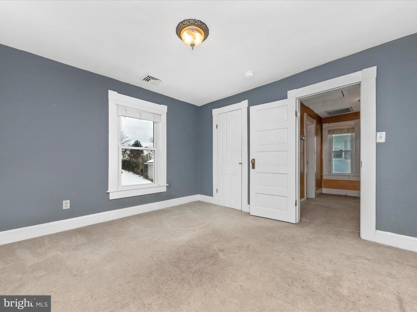 1802 S Main photo 23