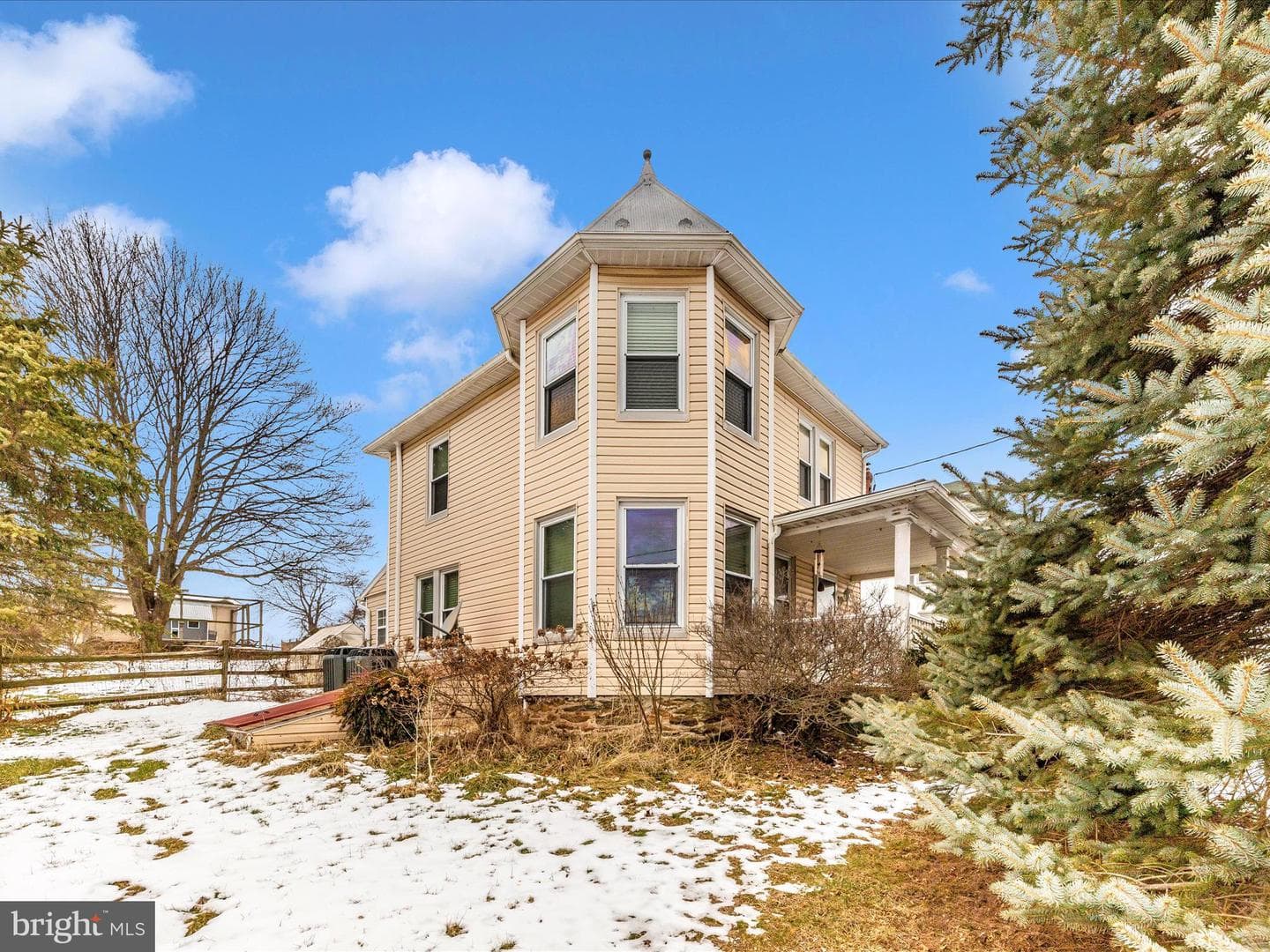1802 S Main photo 30