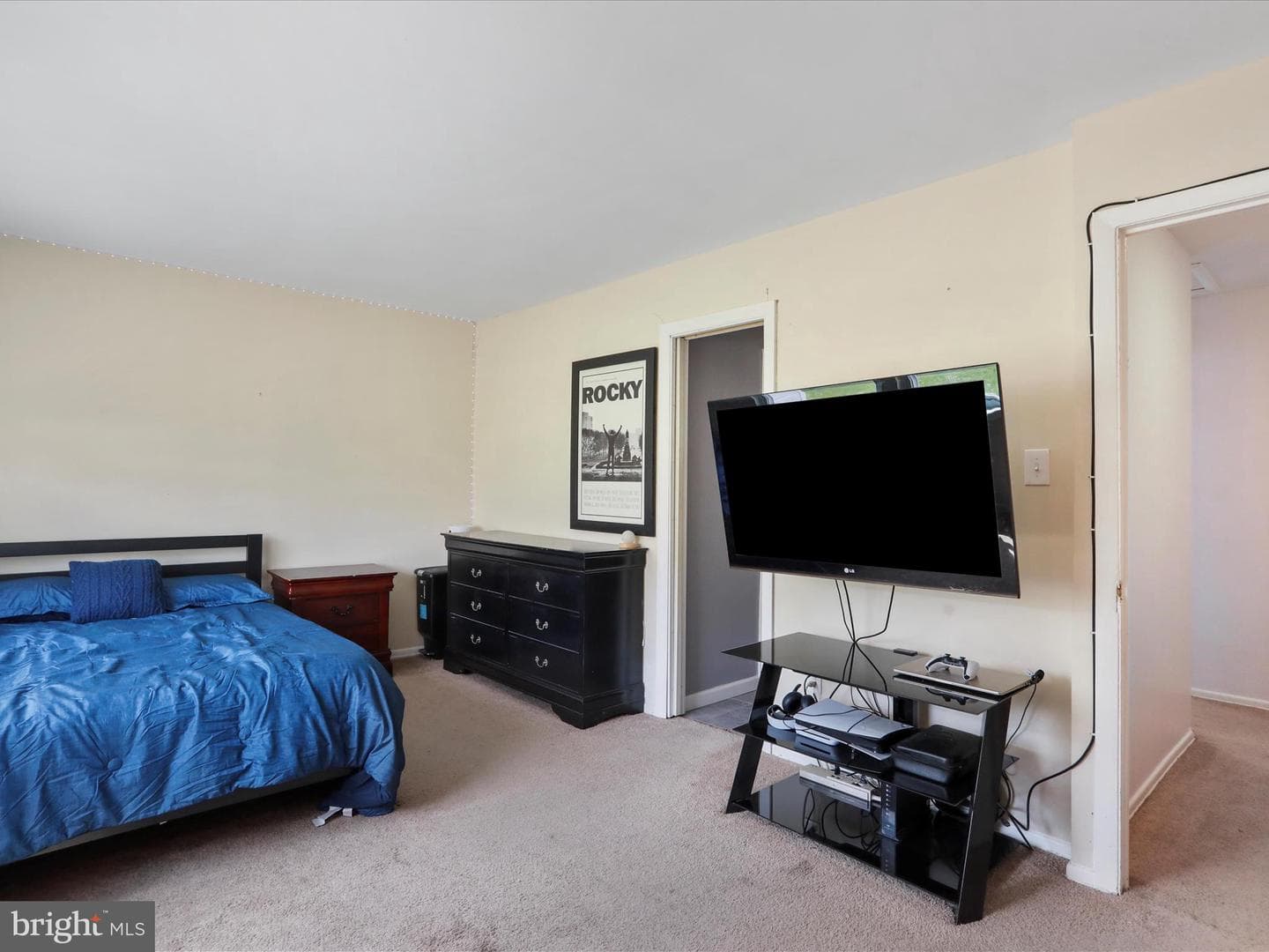 8387 Revelation Avenue photo 16