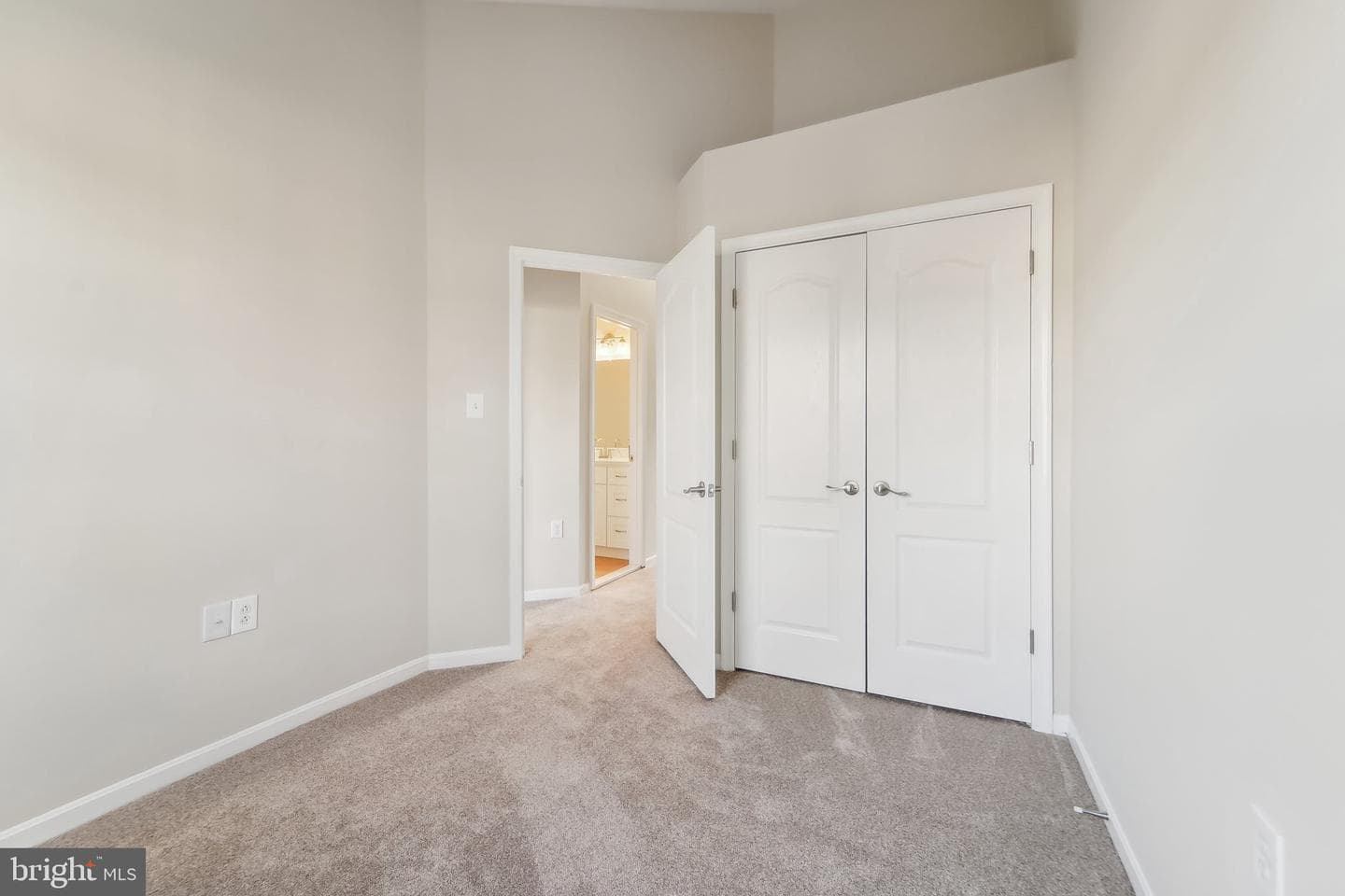 908 Jubal Way photo 20