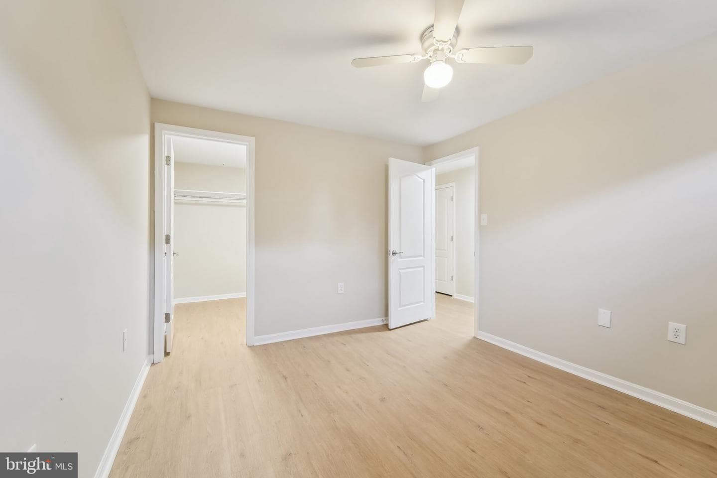 908 Jubal Way photo 26