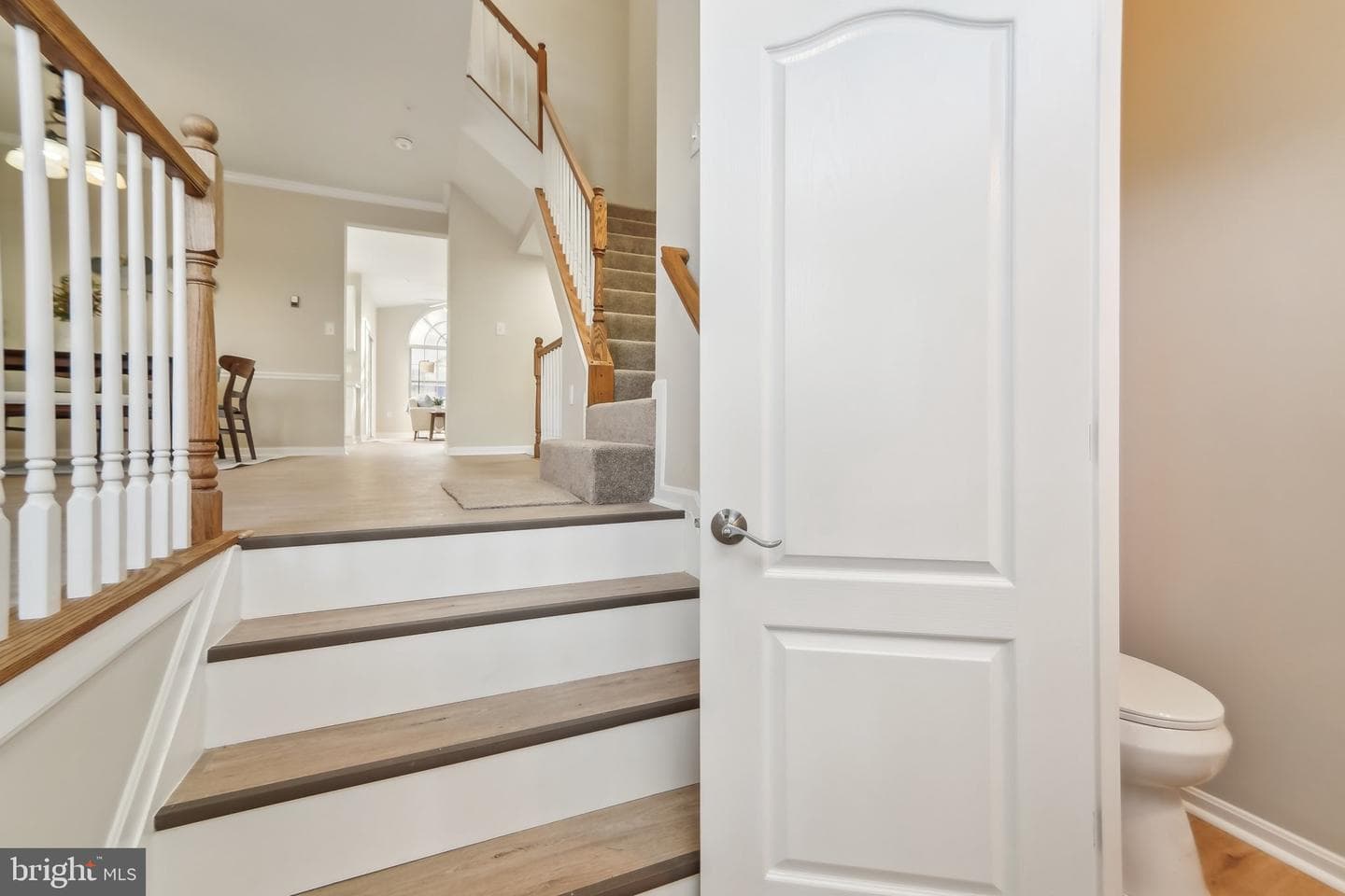 908 Jubal Way photo 3
