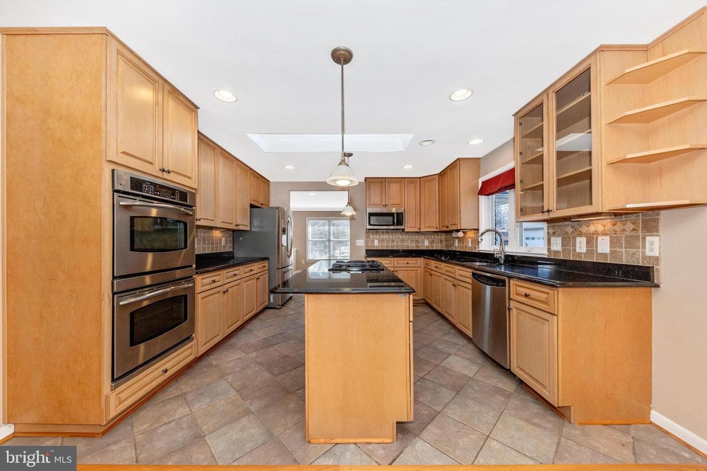 101 Fairview Avenue photo 10