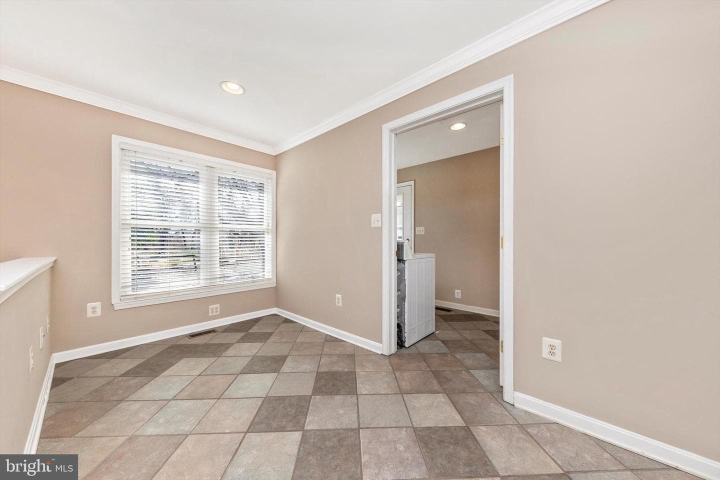 101 Fairview Avenue photo 14
