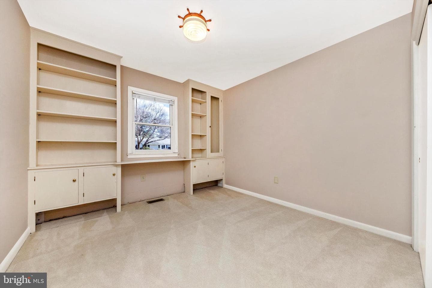 101 Fairview Avenue photo 25