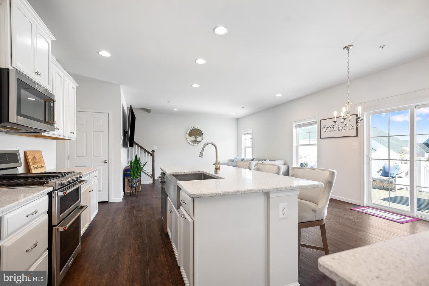 1702 Damsire Mews photo 22