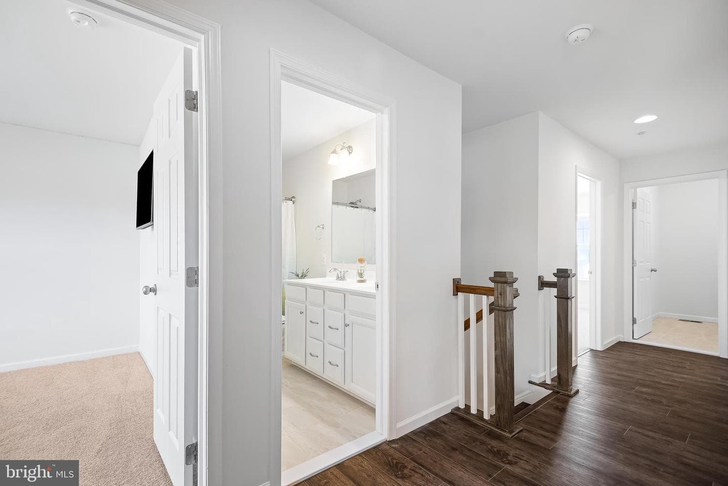 1702 Damsire Mews photo 51