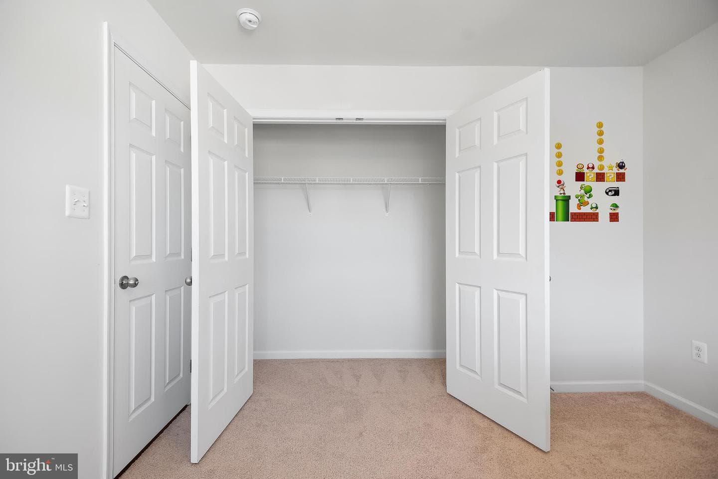 1702 Damsire Mews photo 54
