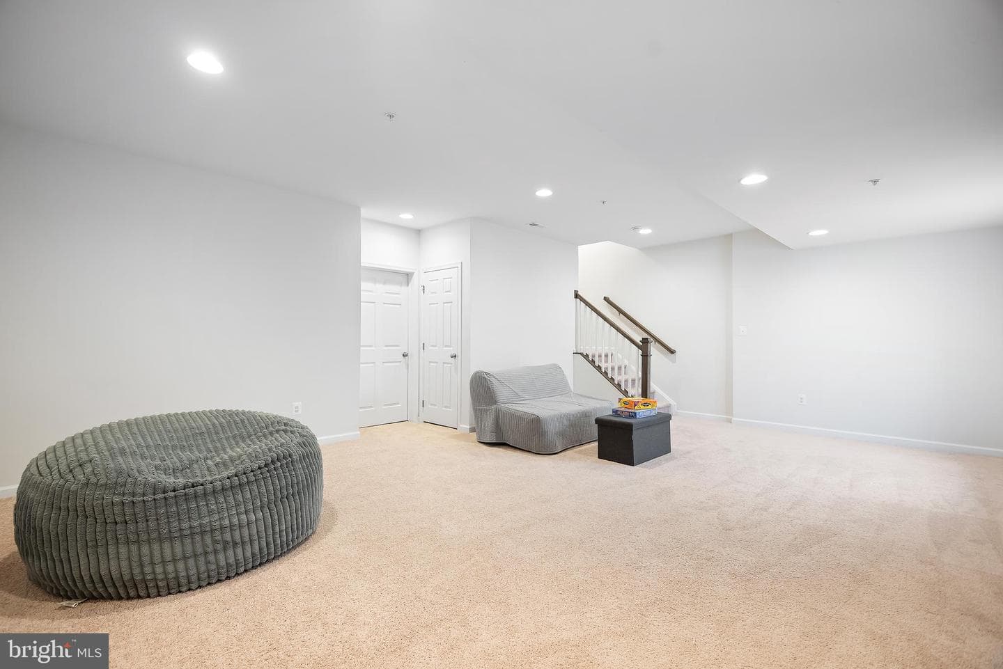 1702 Damsire Mews photo 66
