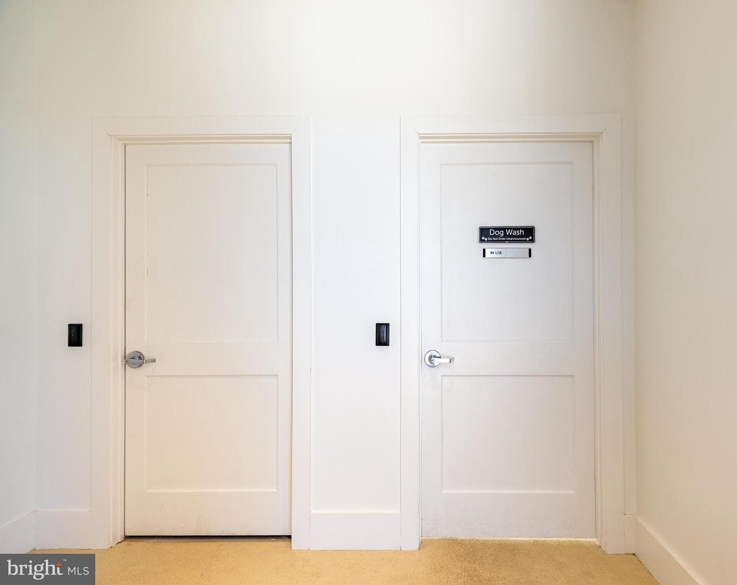 1702 Damsire Mews photo 93