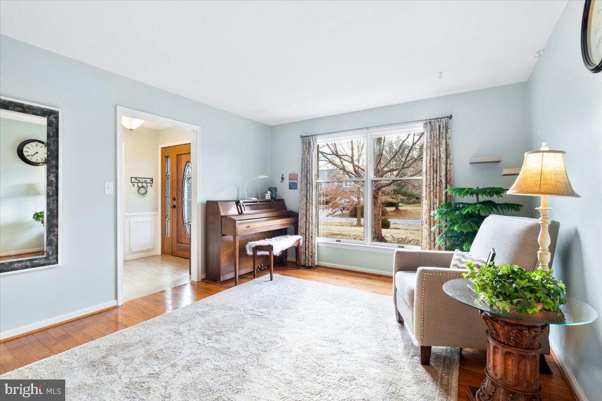 8105 Frosty Field Court photo 5