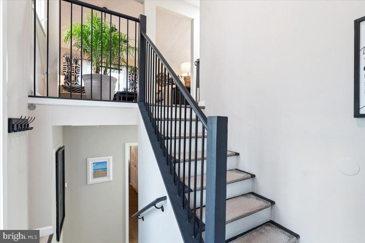 7102 Saddle Road photo 10