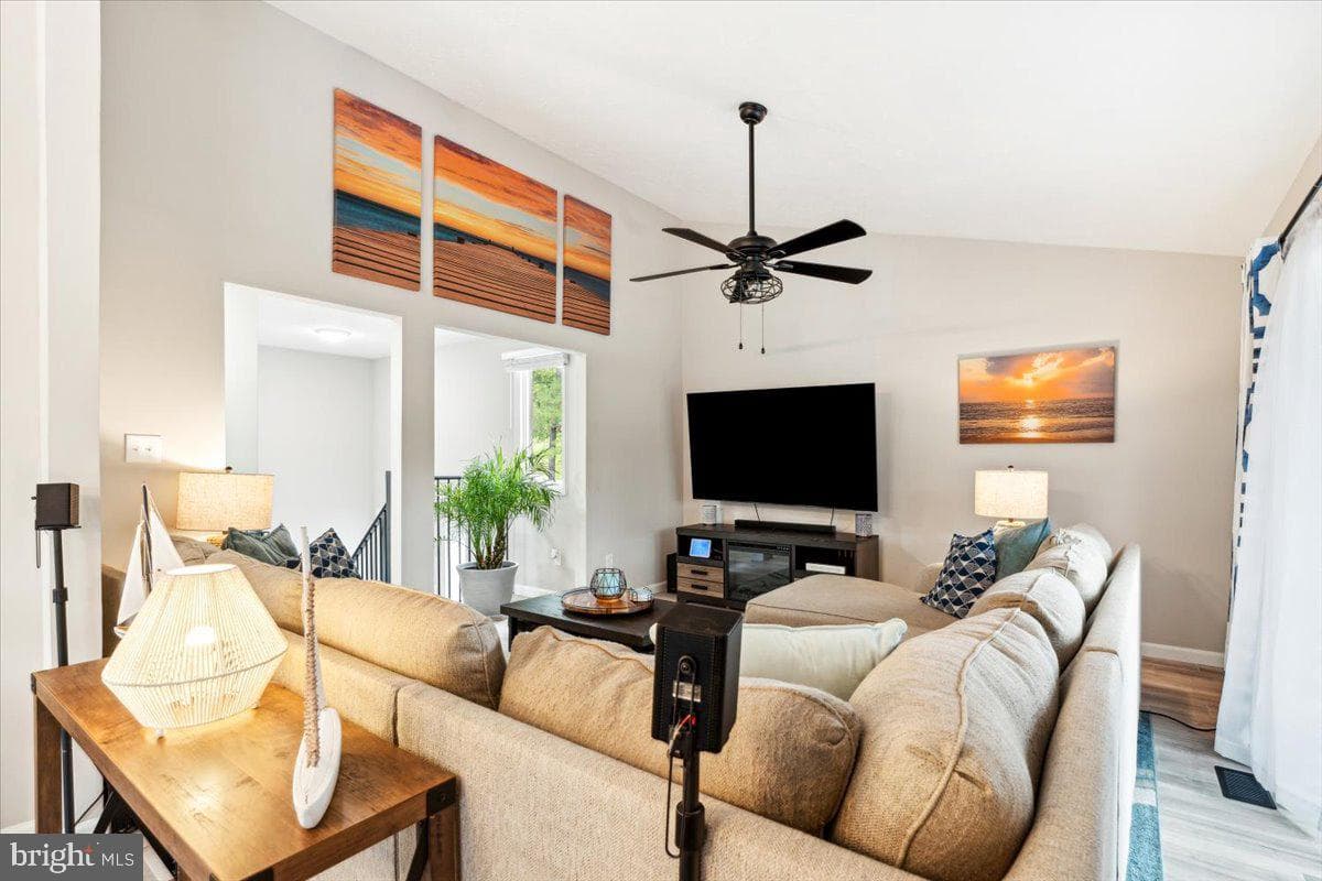 7102 Saddle Road photo 14