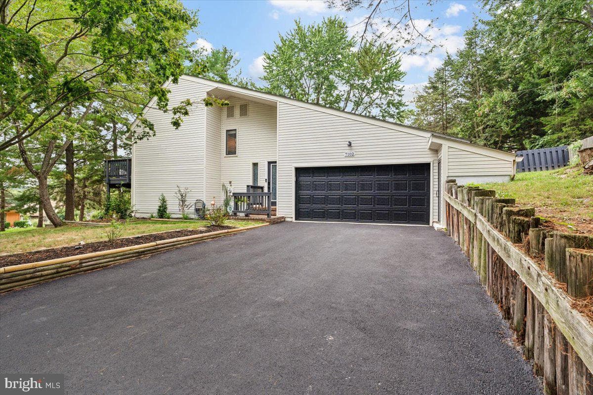 7102 Saddle Road photo 3