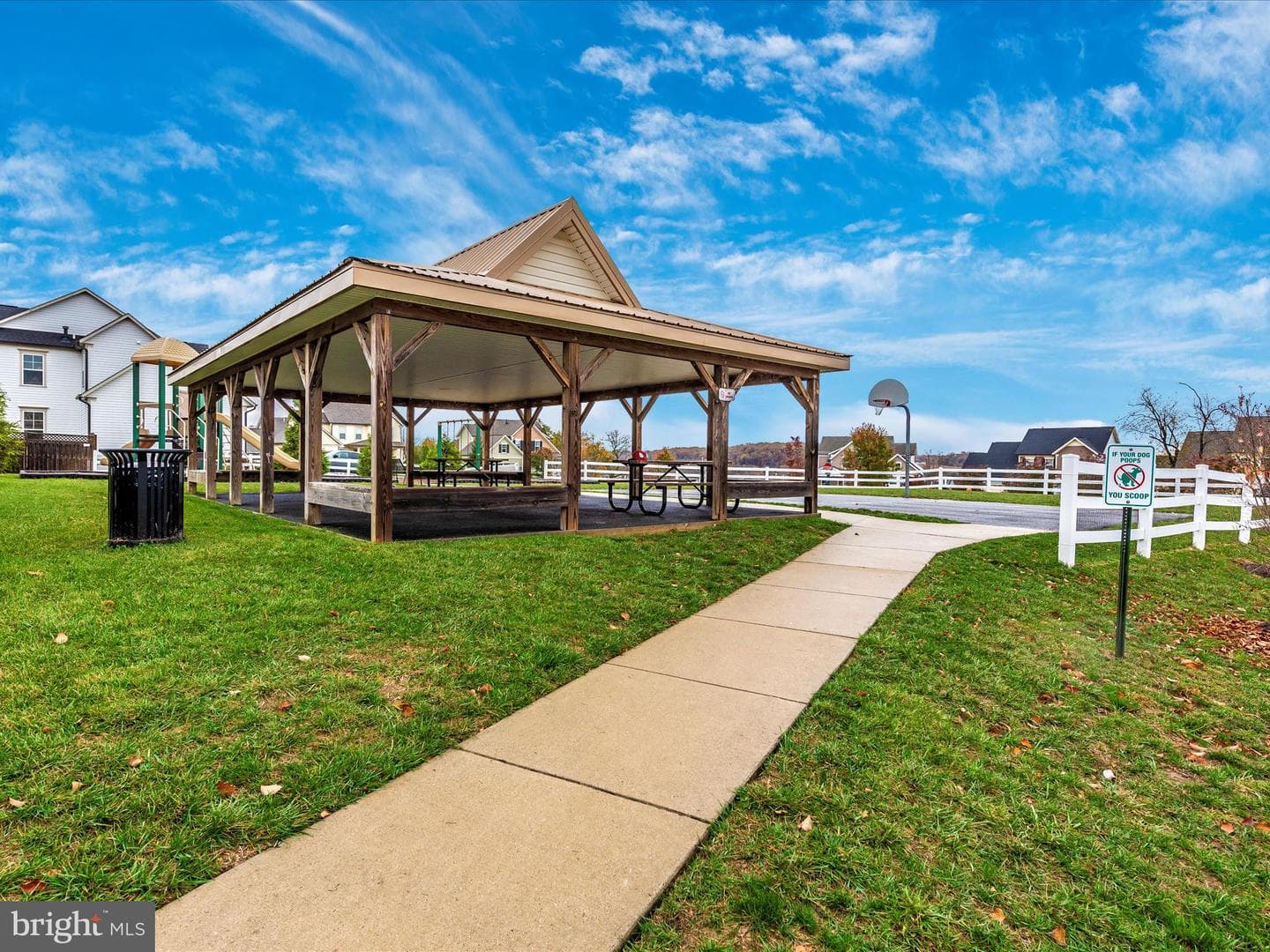 610 Gala Way photo 64
