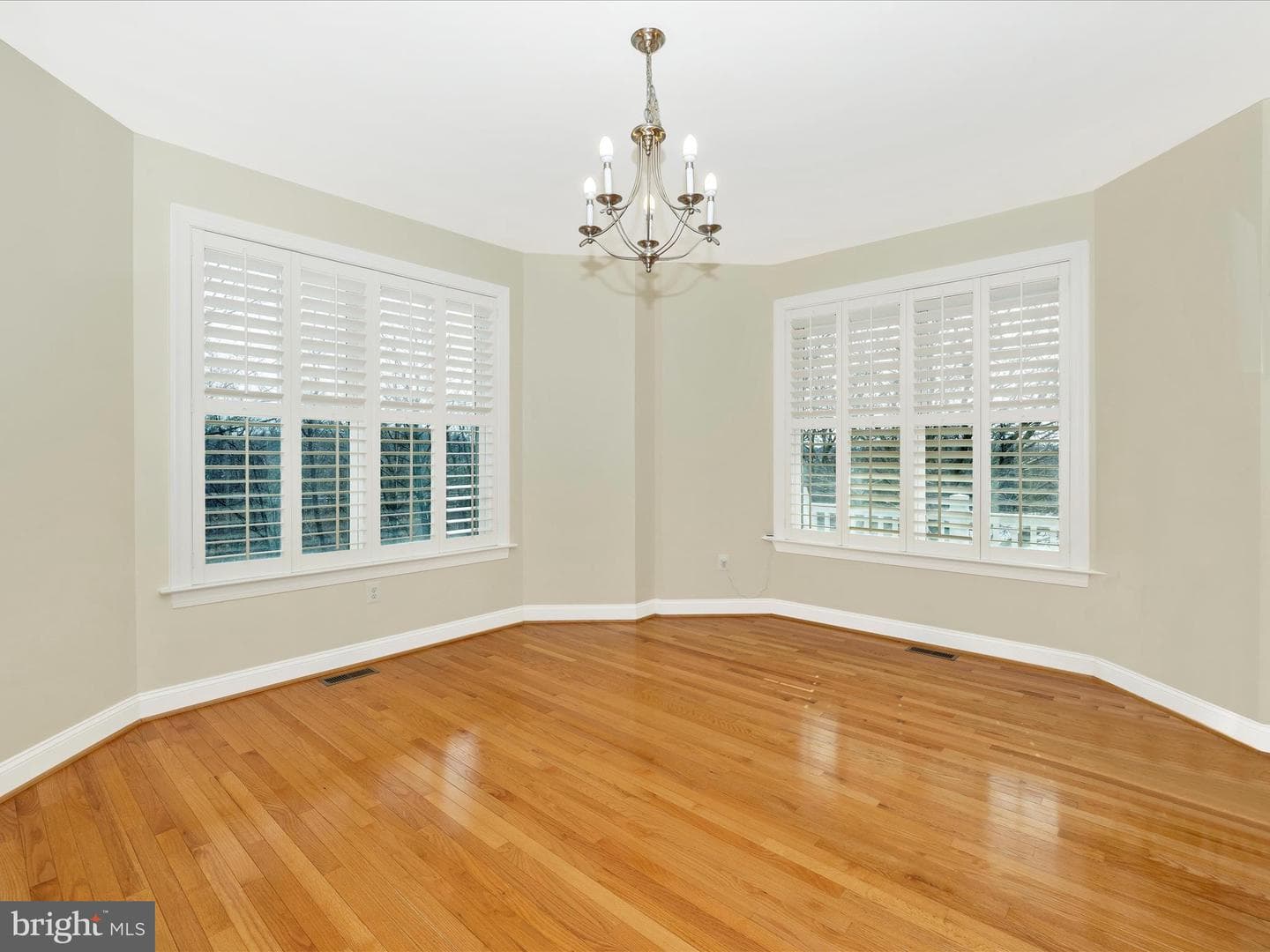 610 Gala Way photo 8