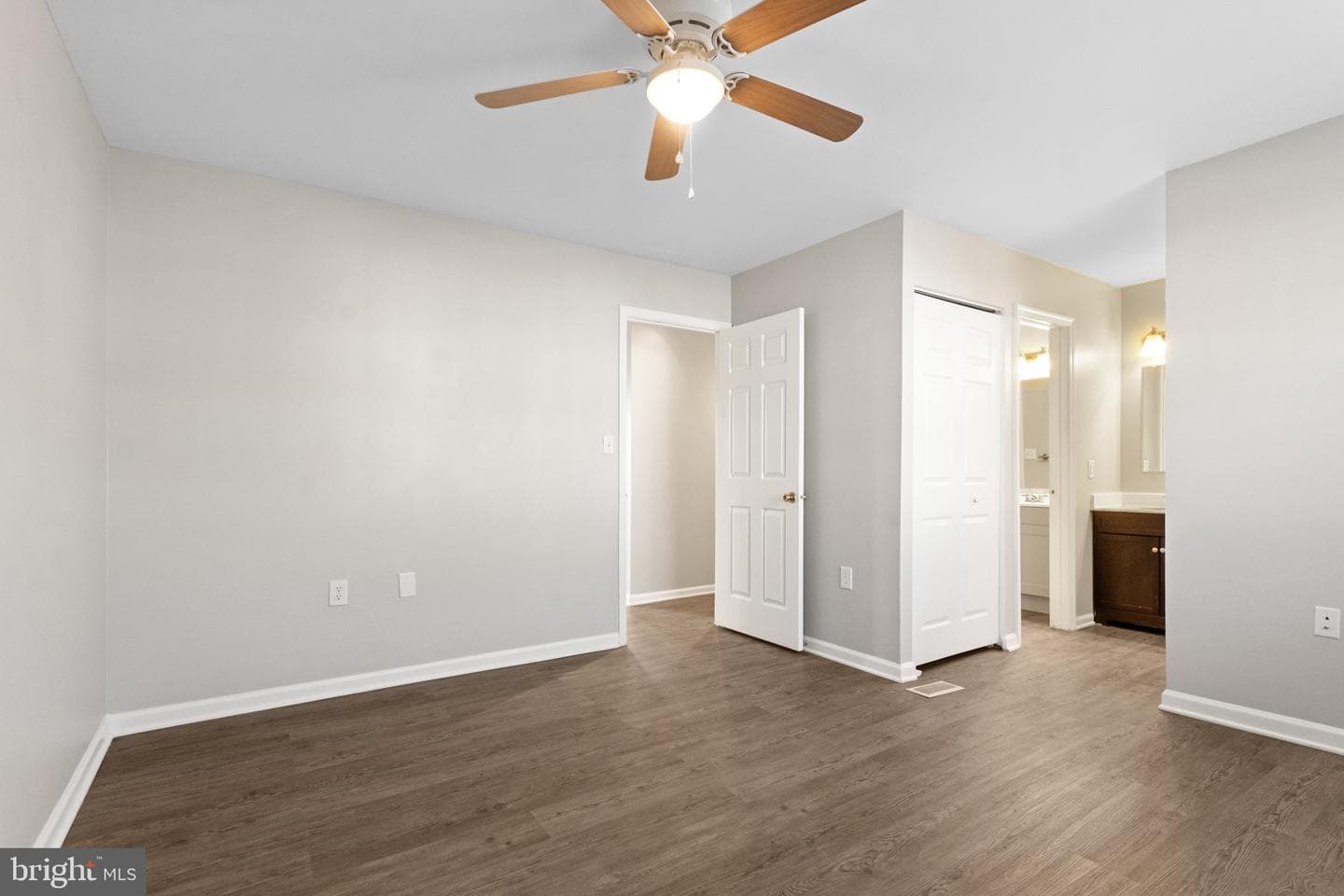 413 Shannon Court photo 18