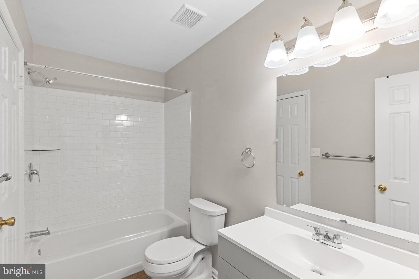 413 Shannon Court photo 22
