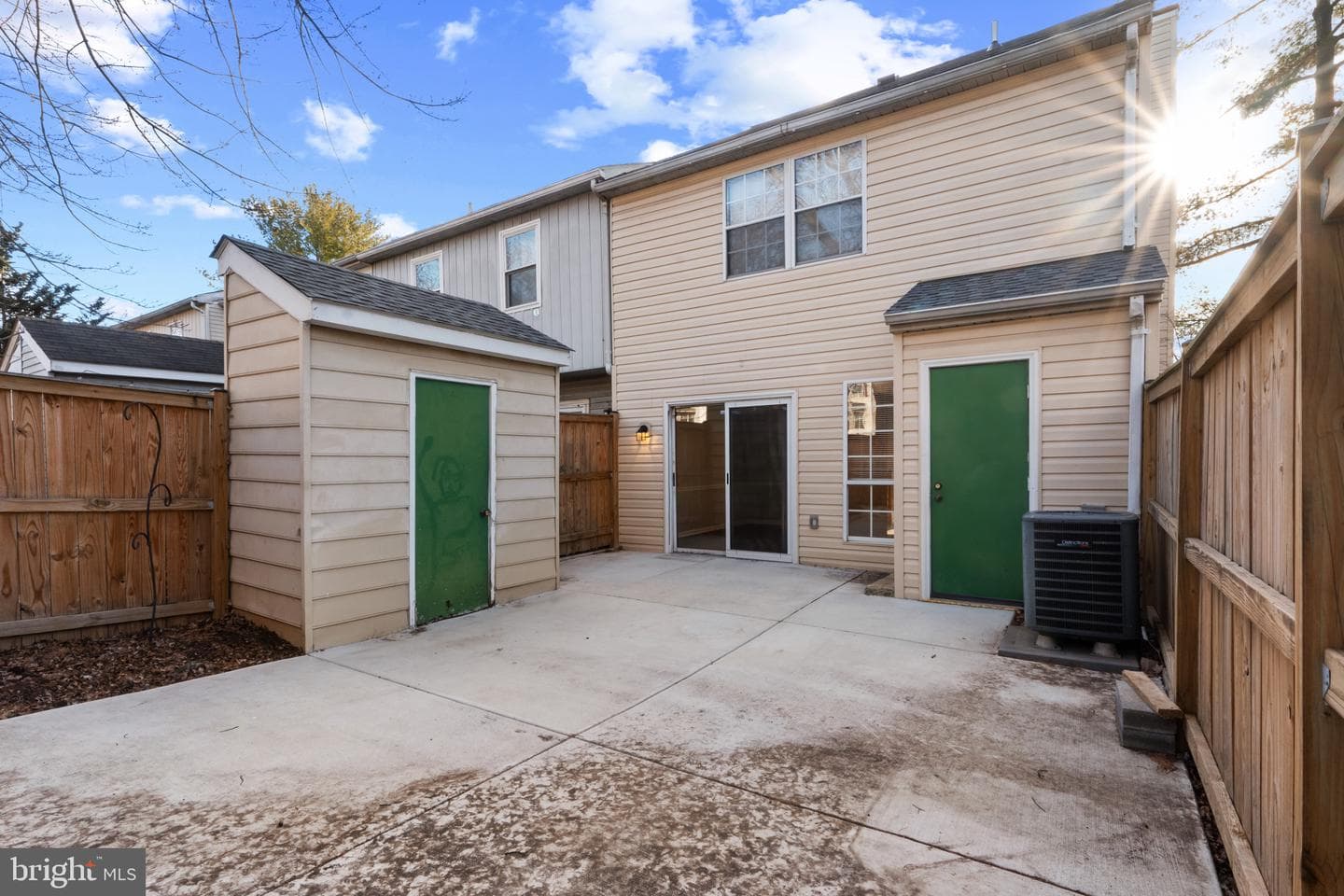 413 Shannon Court photo 25