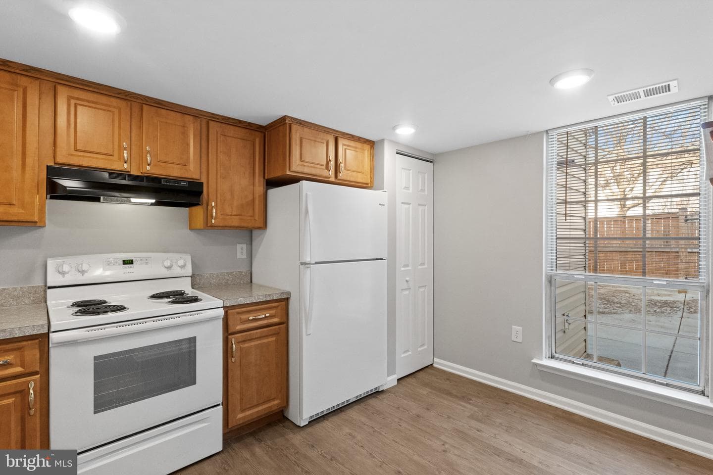 413 Shannon Court photo 8