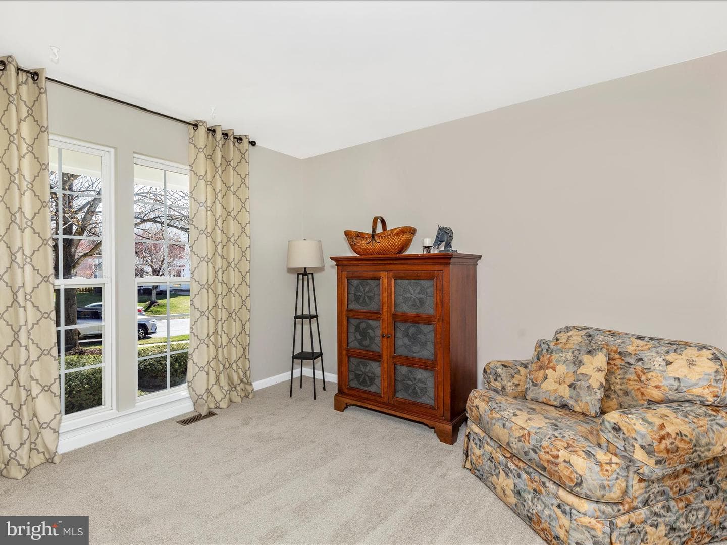 5060 Croydon Court photo 25