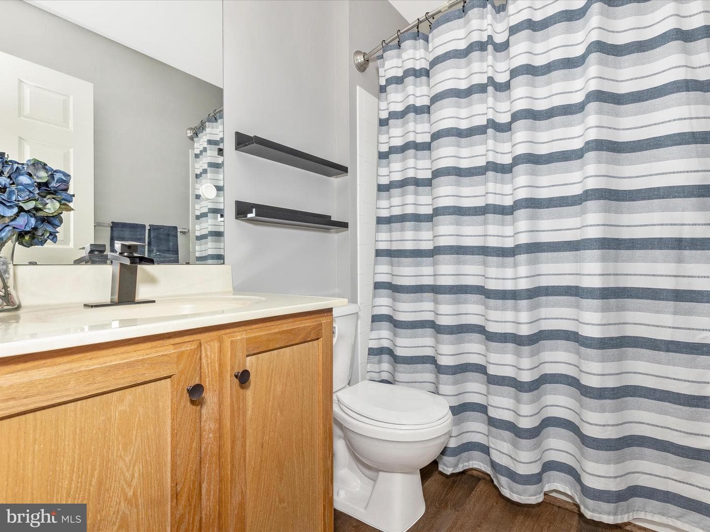 5060 Croydon Court photo 37