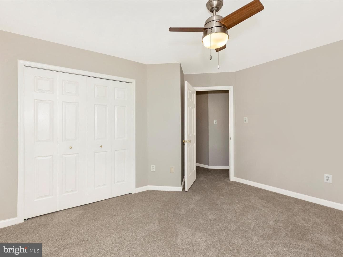5060 Croydon Court photo 39