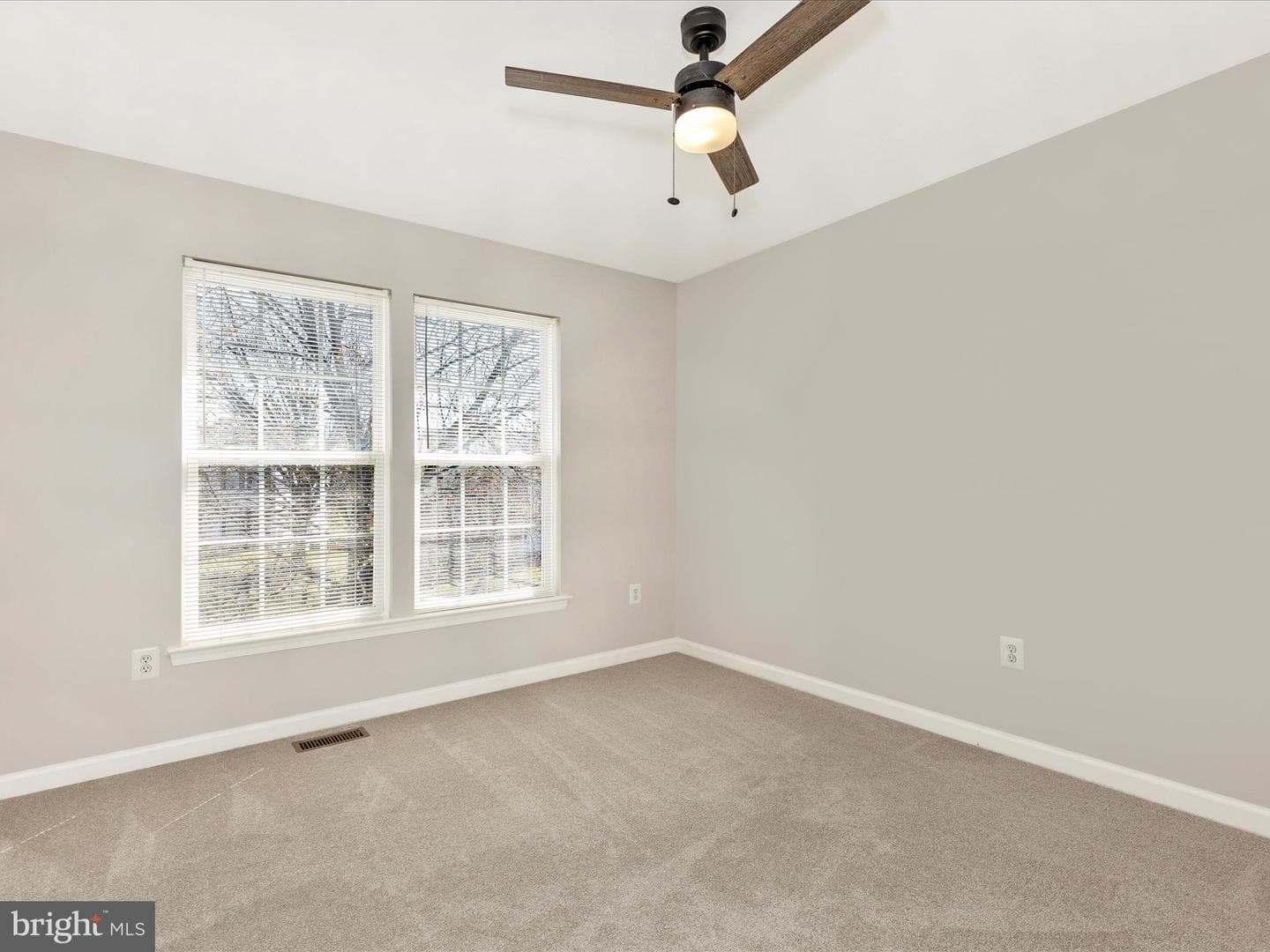5060 Croydon Court photo 40