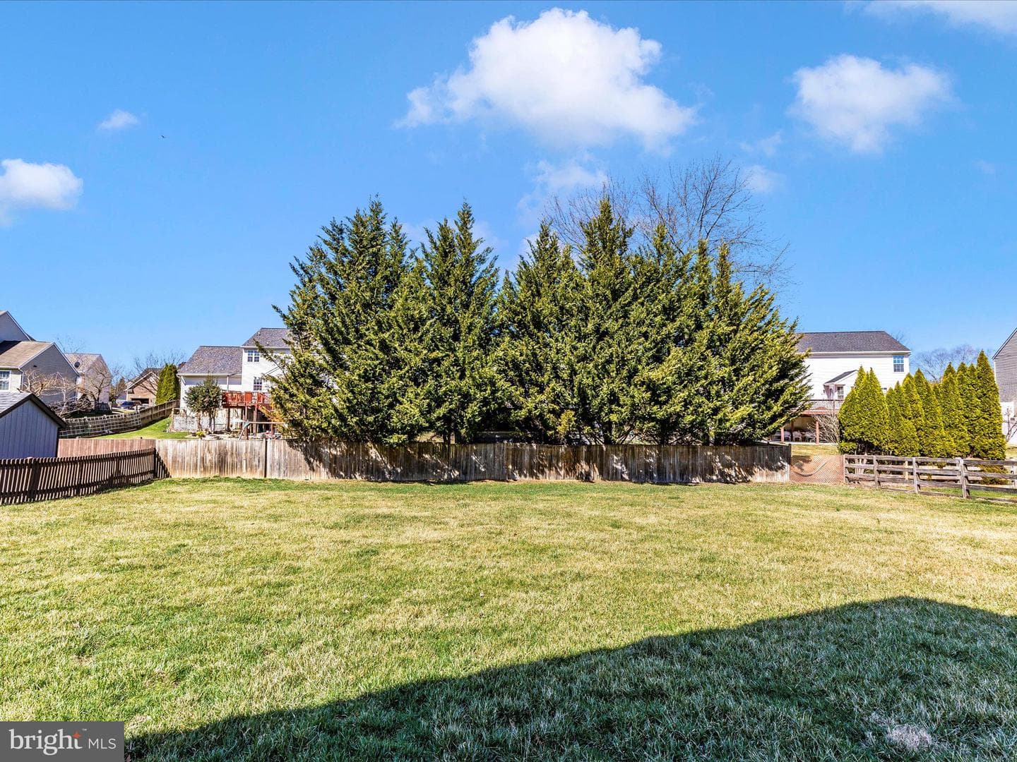 5060 Croydon Court photo 50