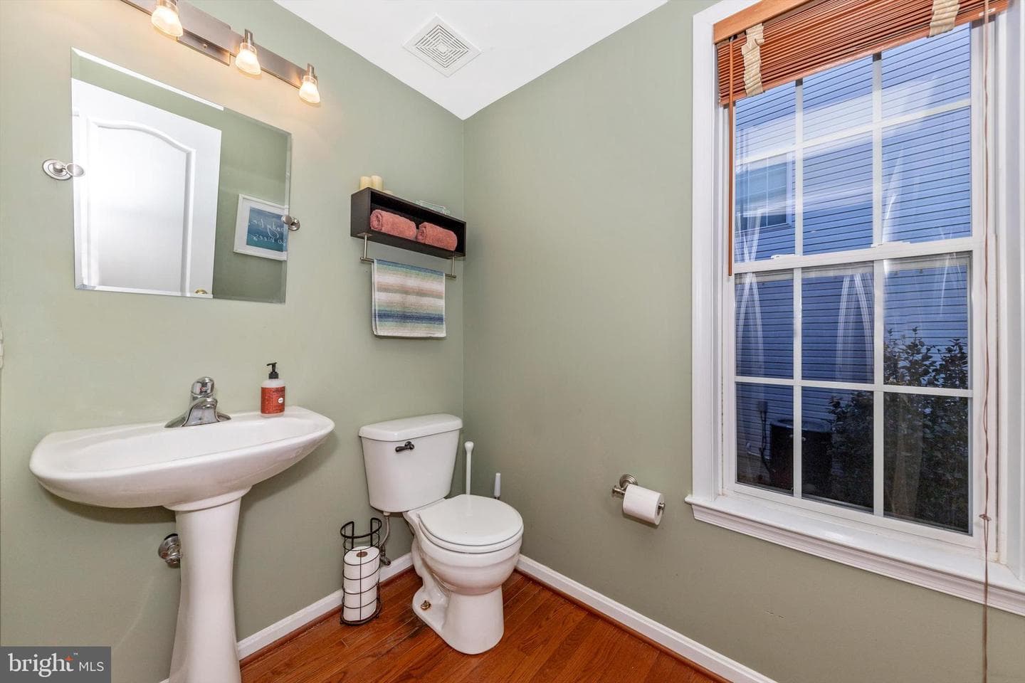 18 Donovan Court photo 16